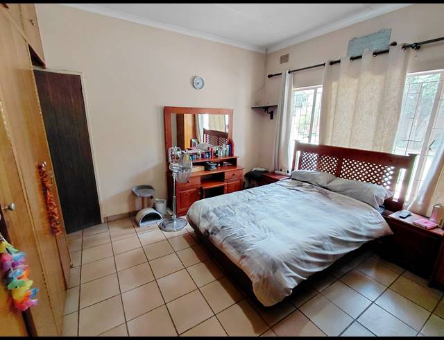3 BEDROOM FREESTANDING FOR SALE IN MOREGLOED